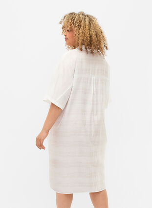 Langes Shirt aus Viskose mit Textur, Bright White, Model image number 1