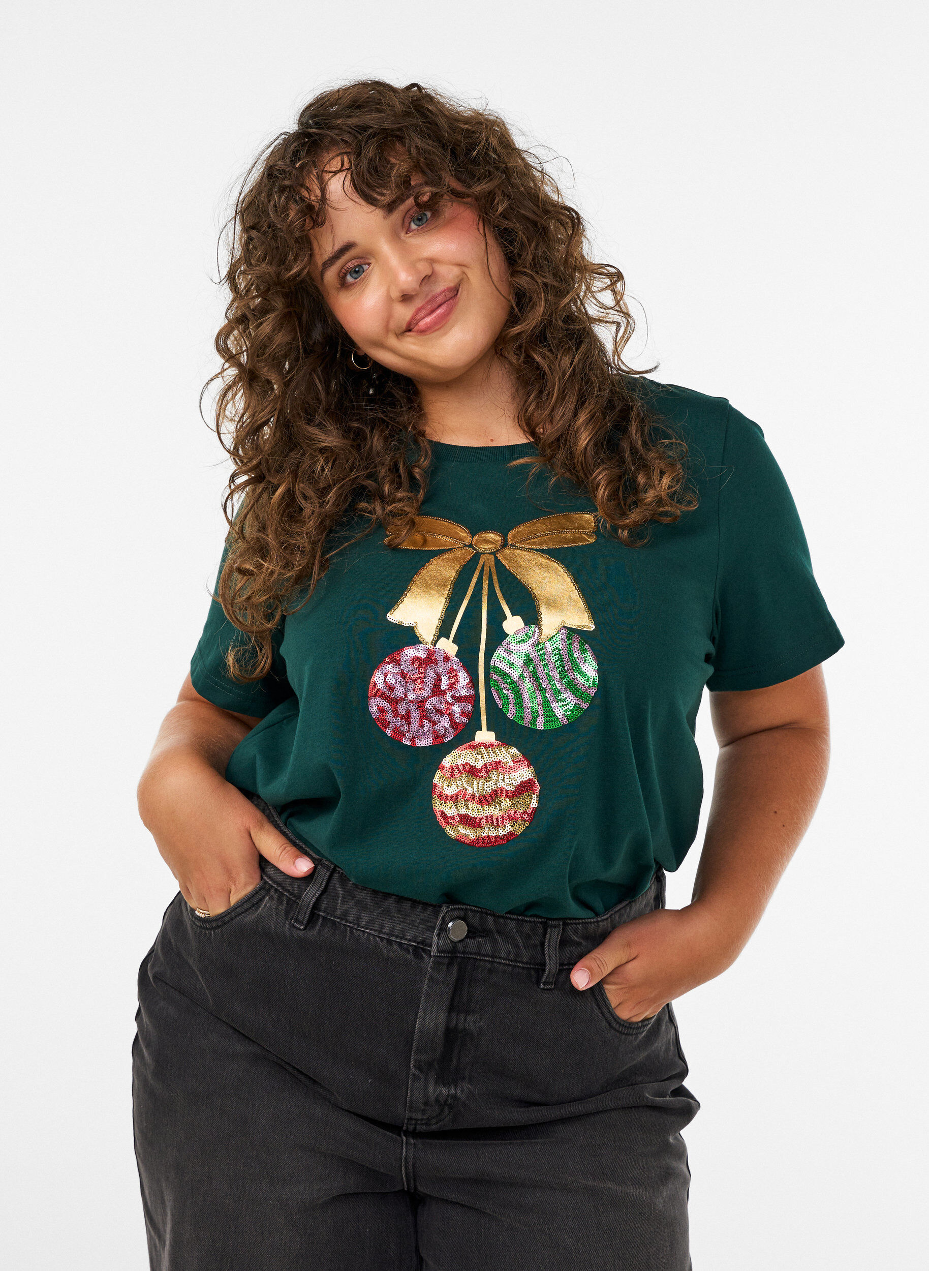 ZizziWeihnachts-T-Shirt aus Bio-Baumwolle, Gr&uuml;n, Model image number 0