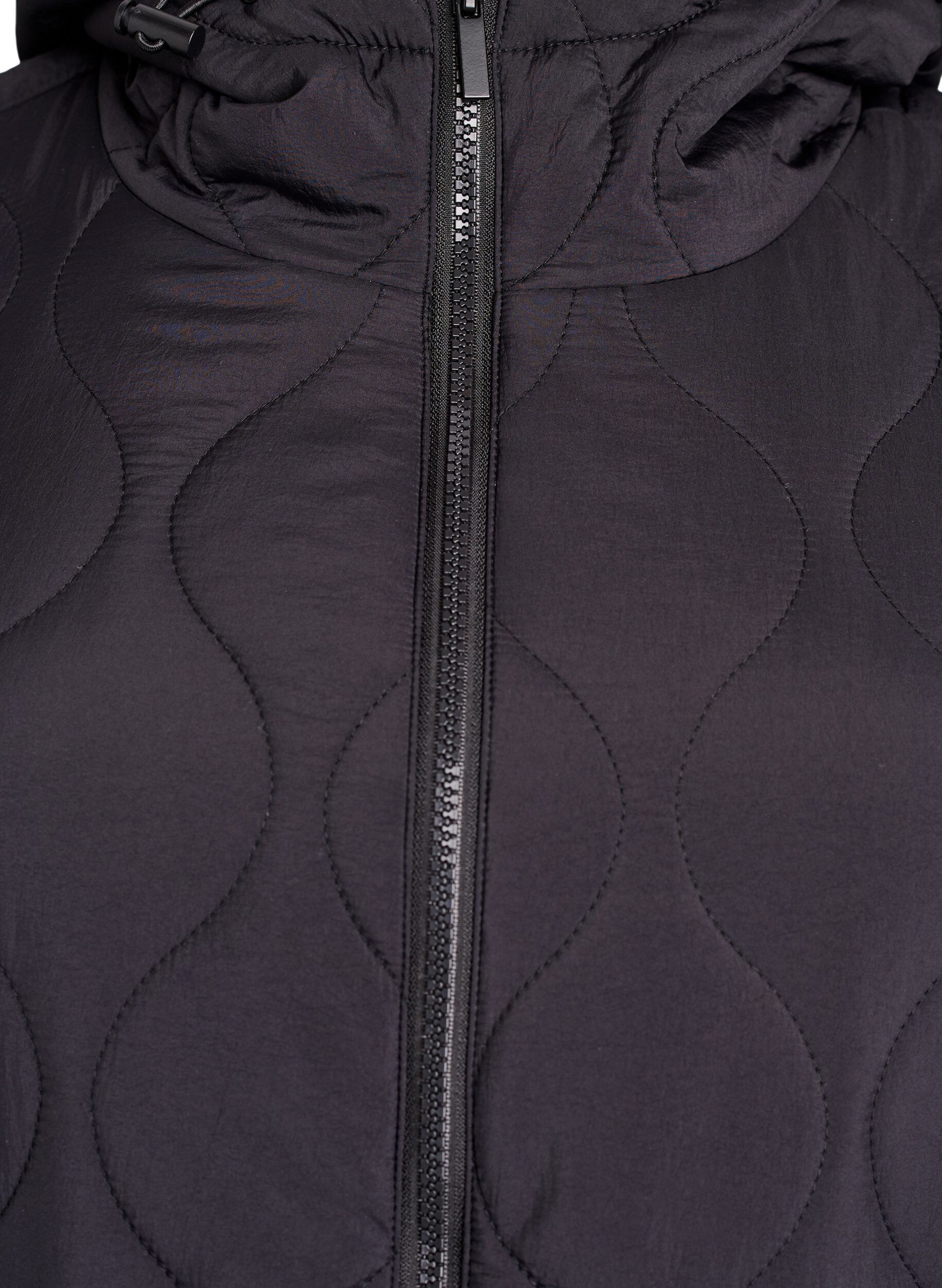 ZizziSteppjacke mit Kapuze und Taschen, Schwarz, Packshot image number 2