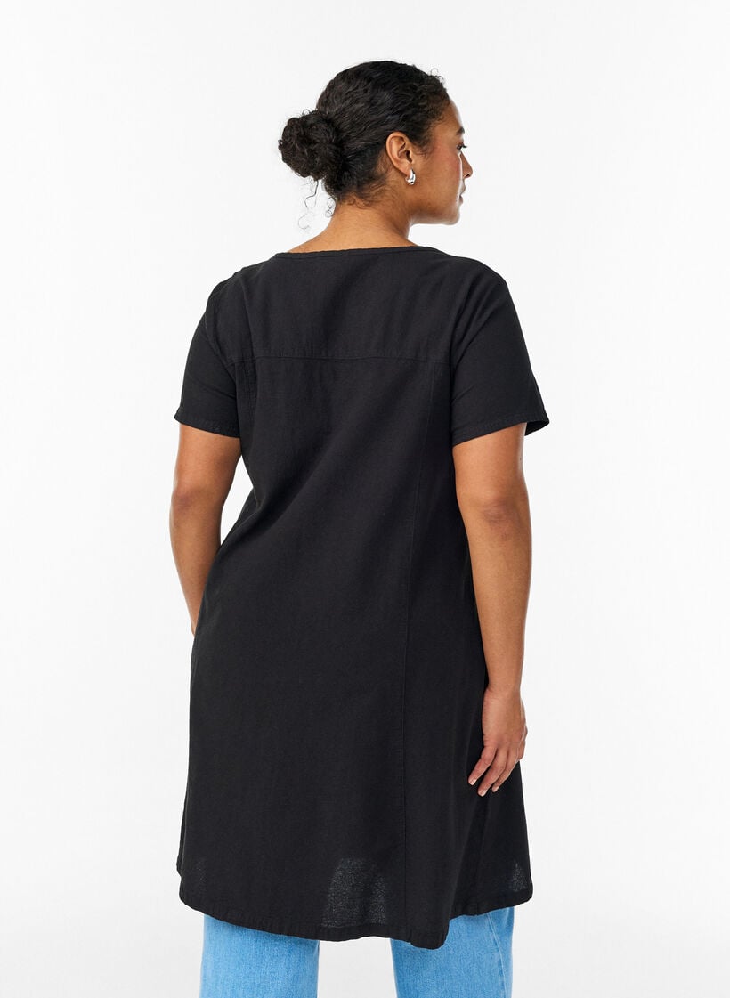Kurzarm Kleid aus Baumwolle, Schwarz, Model image number 2