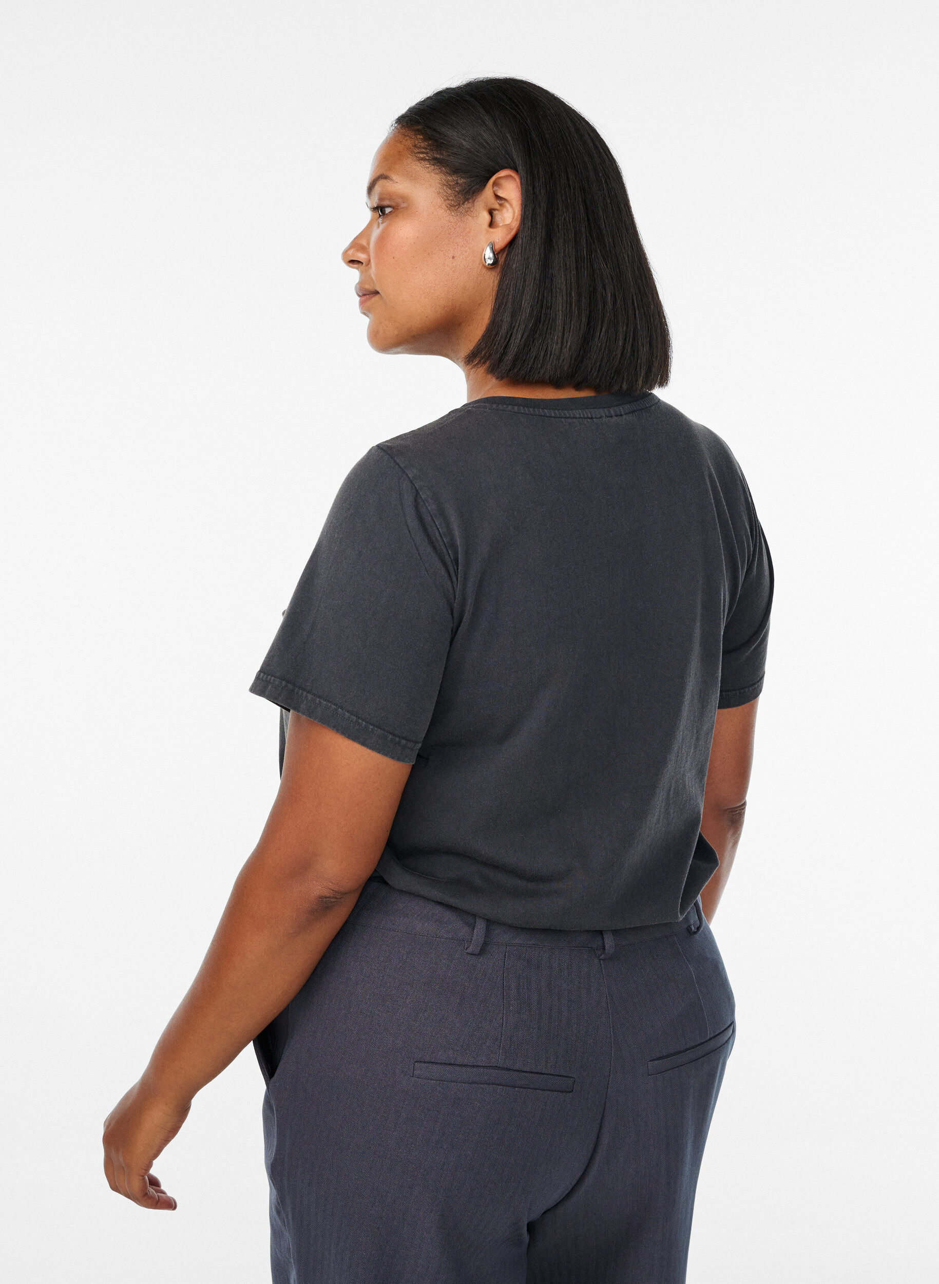 ZizziT-Shirt aus Bio-Baumwolle mit Washed-Look, Grau, Model image number 2