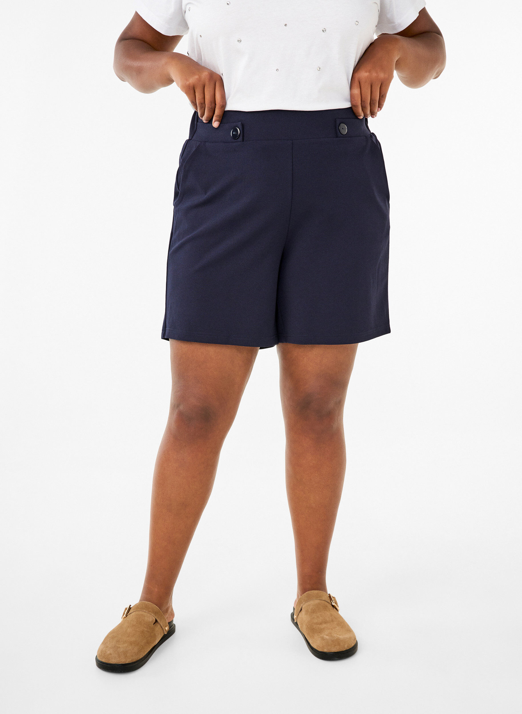 ZizziShorts mit Taschen und lockerer Passform, Blau, Model image number 3