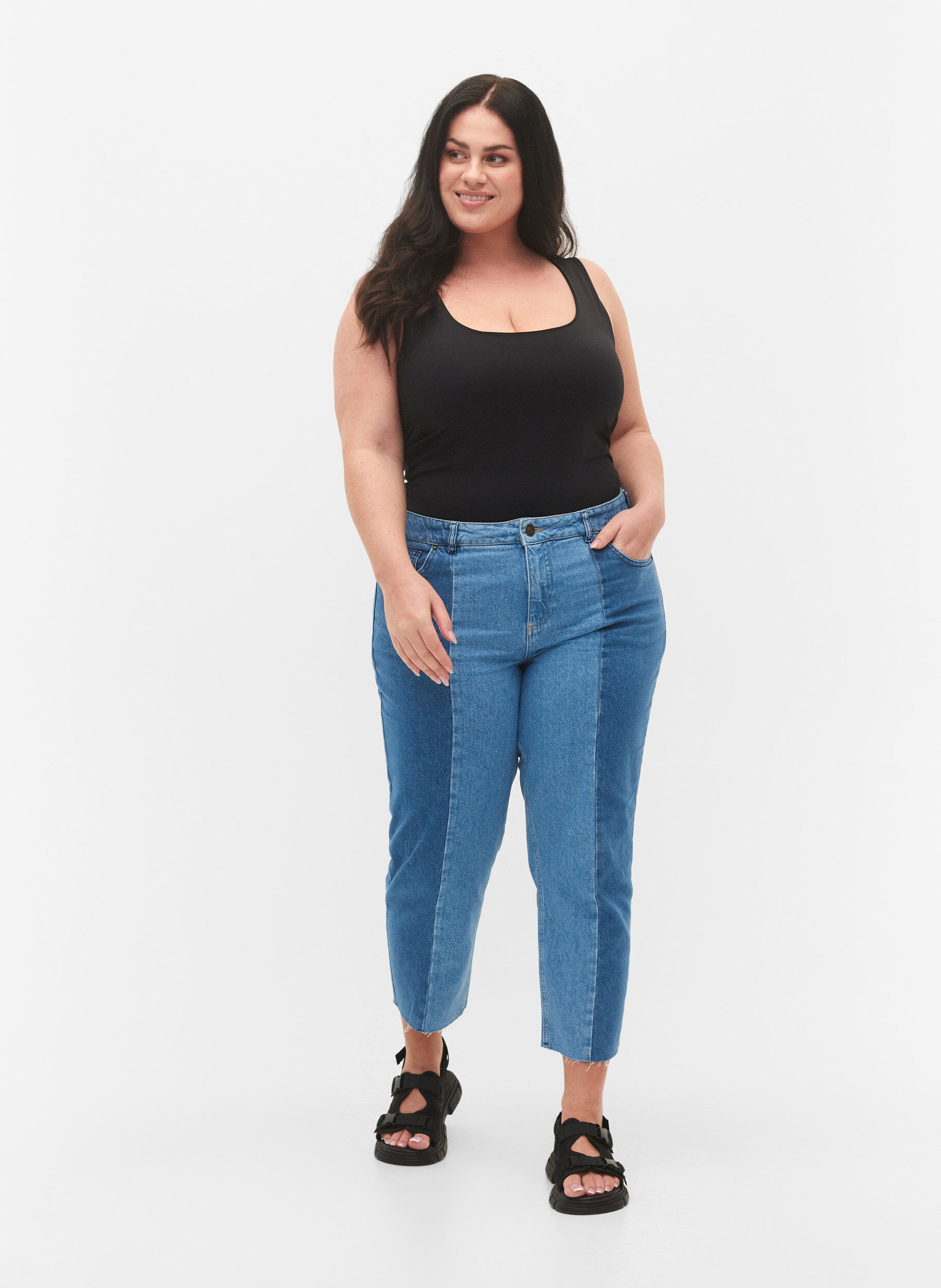ZizziCropped Vera jeans mit Colorblock, Blue denim, Model image number 0