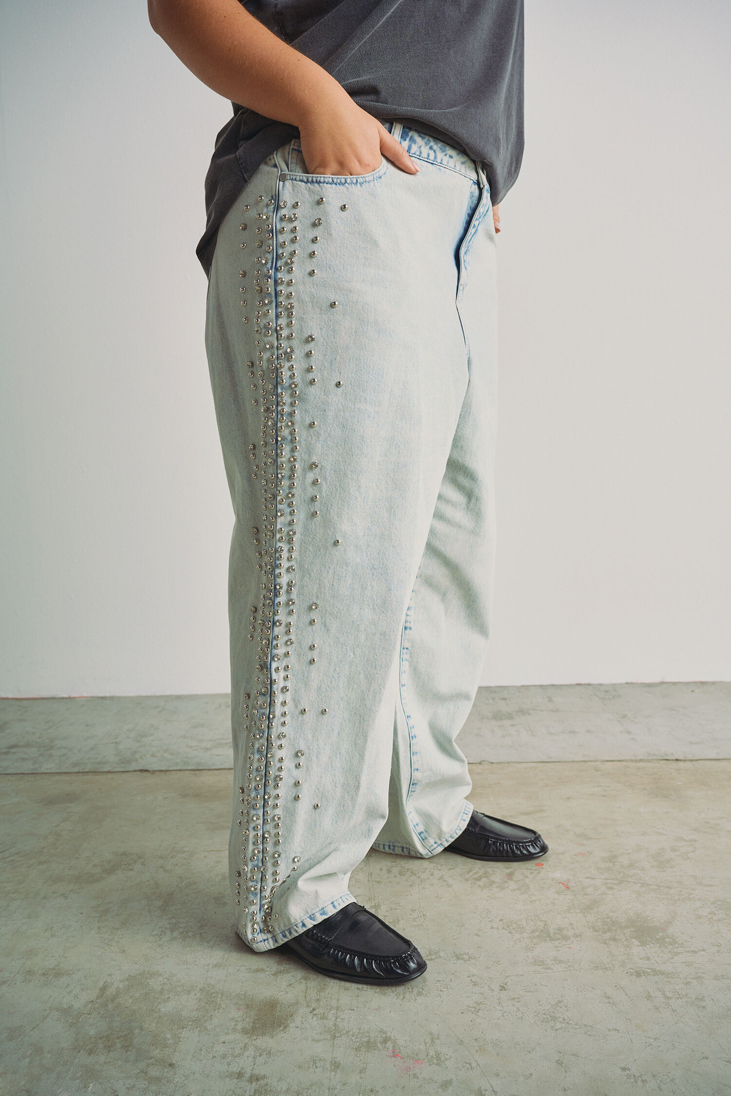 ZizziJeans mit Details, , Model