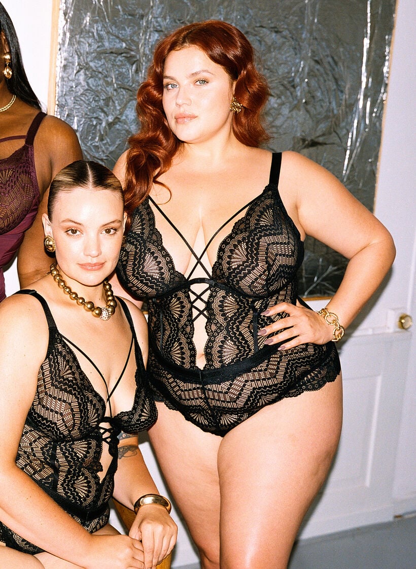 Spitzenbody mit Schn&uuml;rdetails, Schwarz, Image image number 0