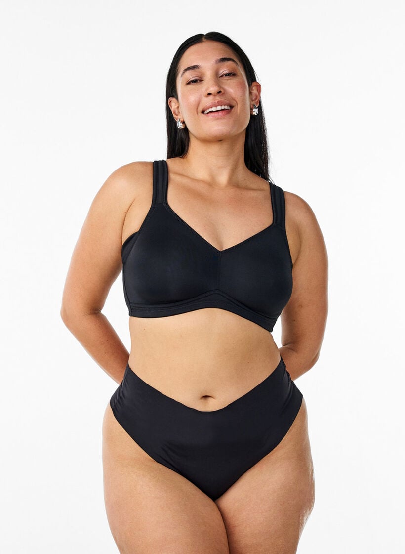 Bequemer BH mit gepolsterten Tr&auml;gern, Schwarz, Model image number 1