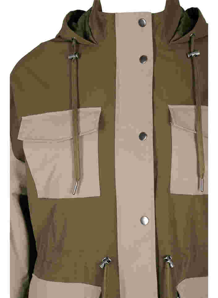 Kontrastfarbene Jacke mit Taschen, Dark Olive Comb., Packshot image number 2