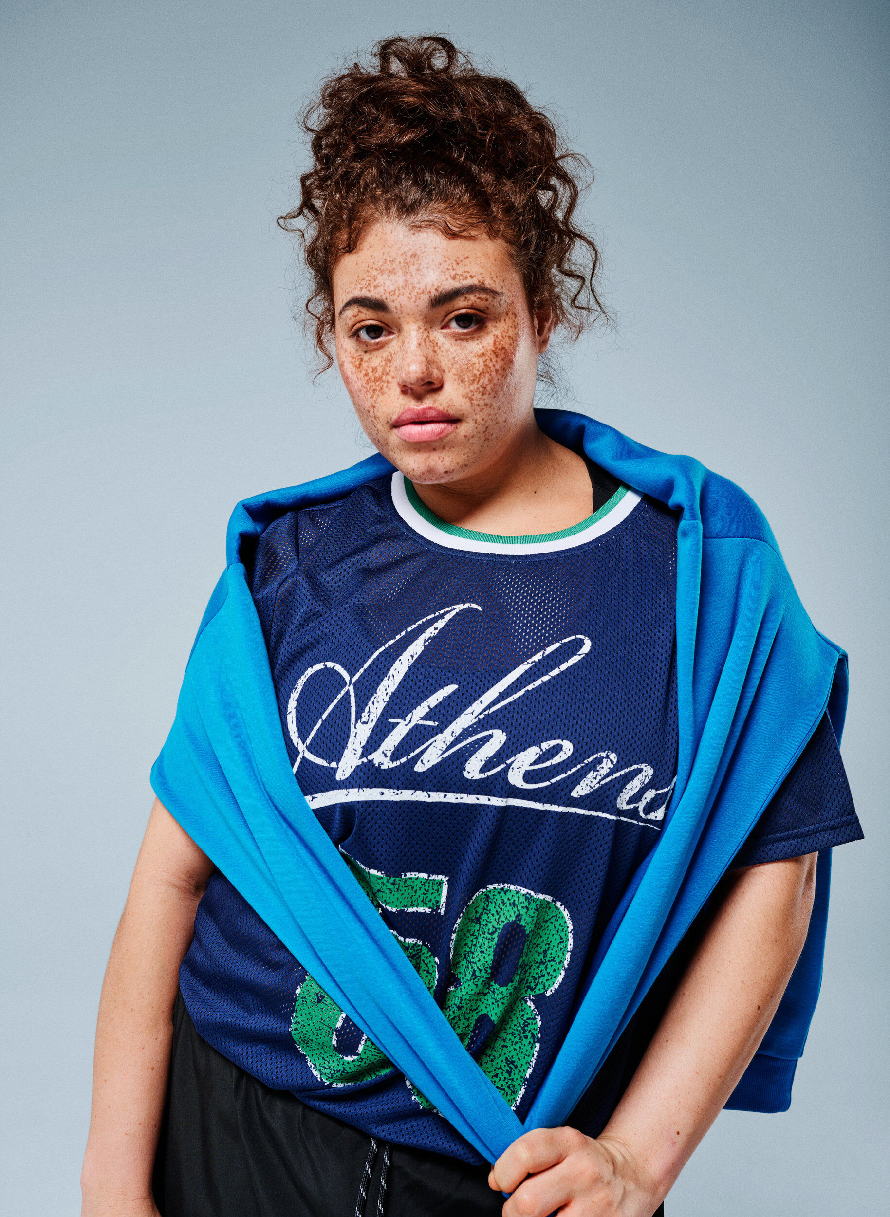 ZizziSportliches T-Shirt aus Mesh mit Frontprint, Blau, Image image number 0