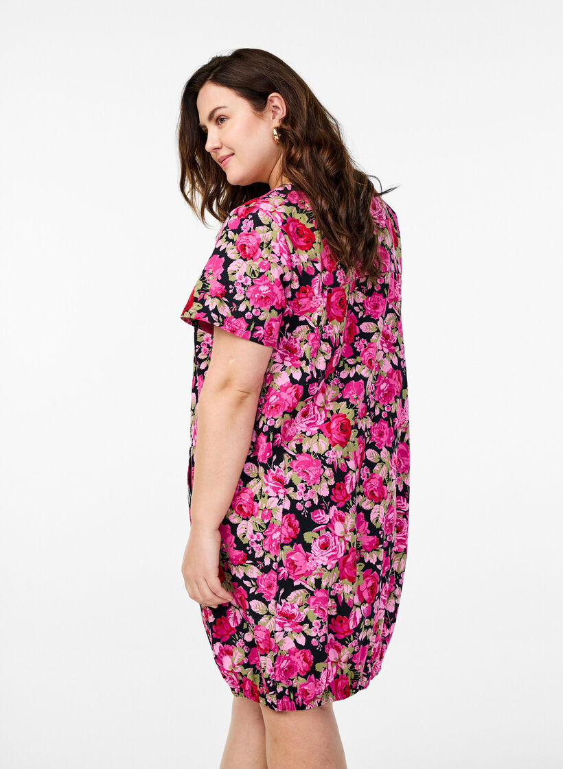 Kurz&auml;rmliges Baumwollkleid mit Aufdruck, Schwarz, Model image number 2