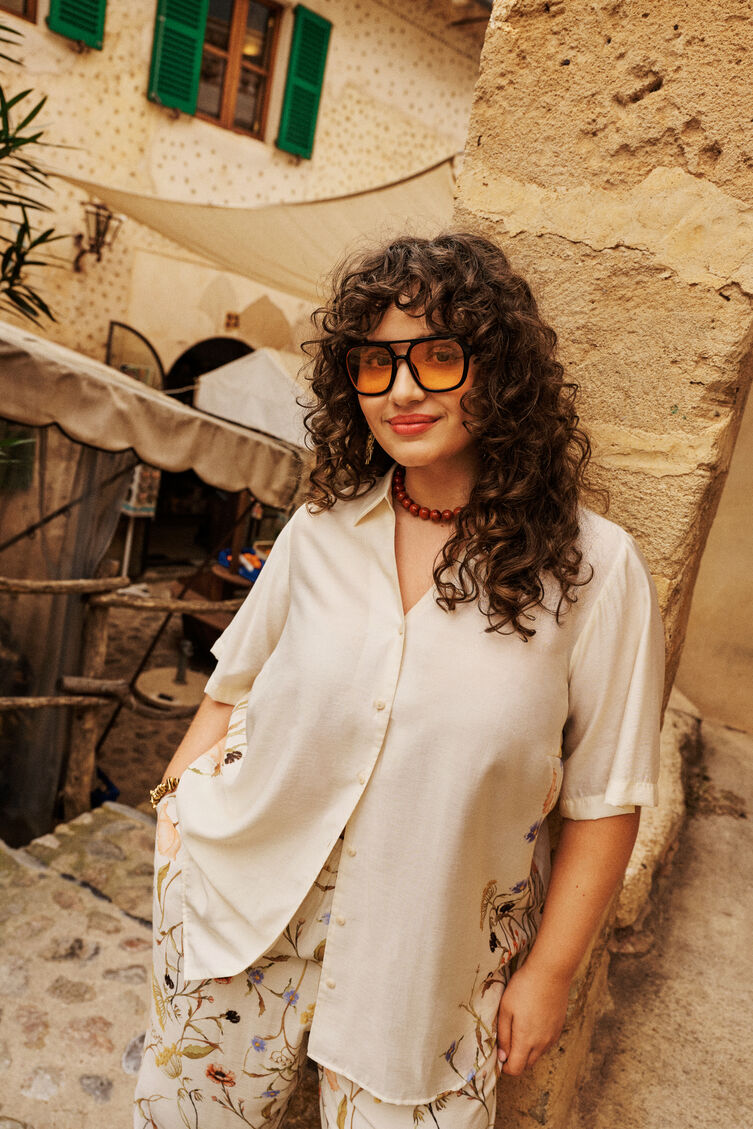 Romantische mediterrane Eleganz, , Model