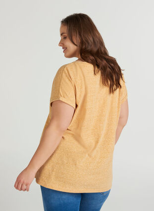 Meliertes T-Shirt aus Baumwolle, Mineral Yellow Mélange, Model image number 1