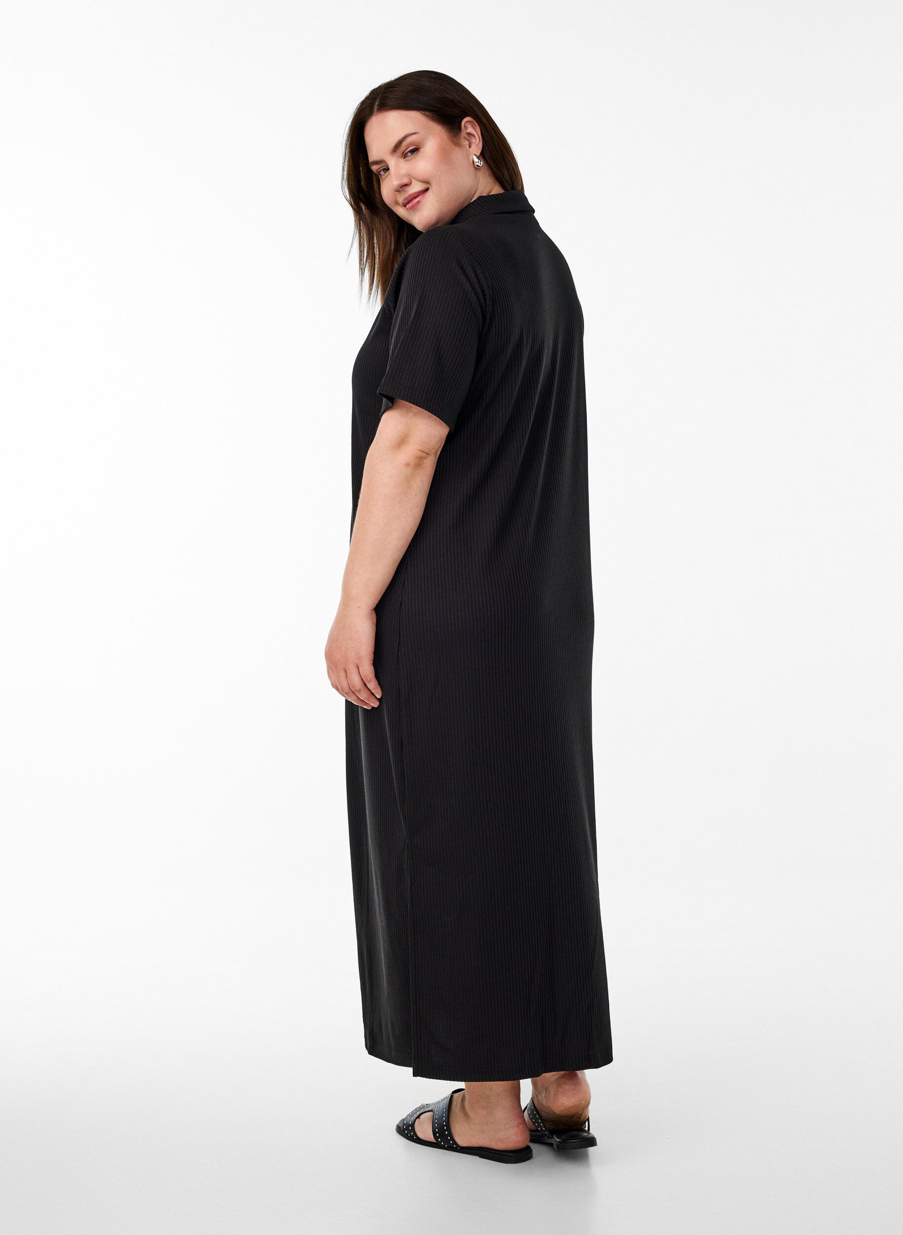 ZizziMaxikleid aus Jersey mit Kragen und kurzen &Auml;rmeln, Schwarz, Model image number 1