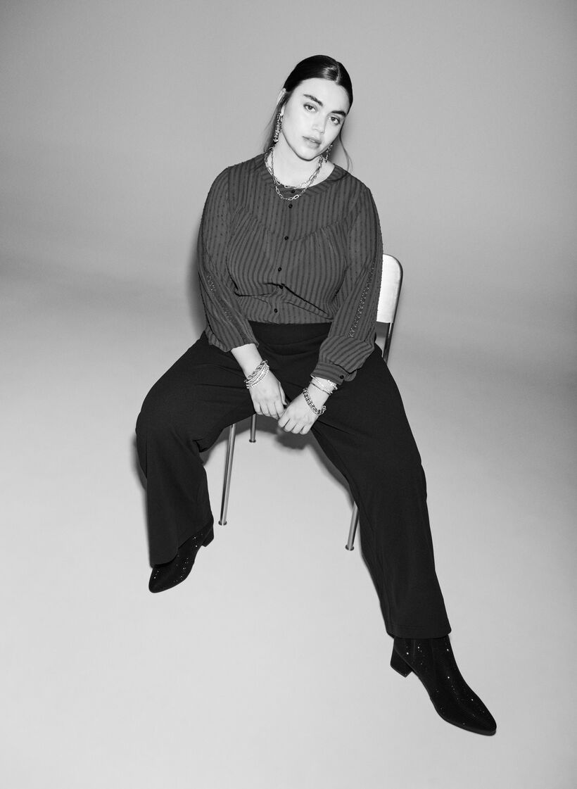 Bluse mit strukturiertem Punktemuster und Stickereidetails, Dunkles Bordeaux, Image