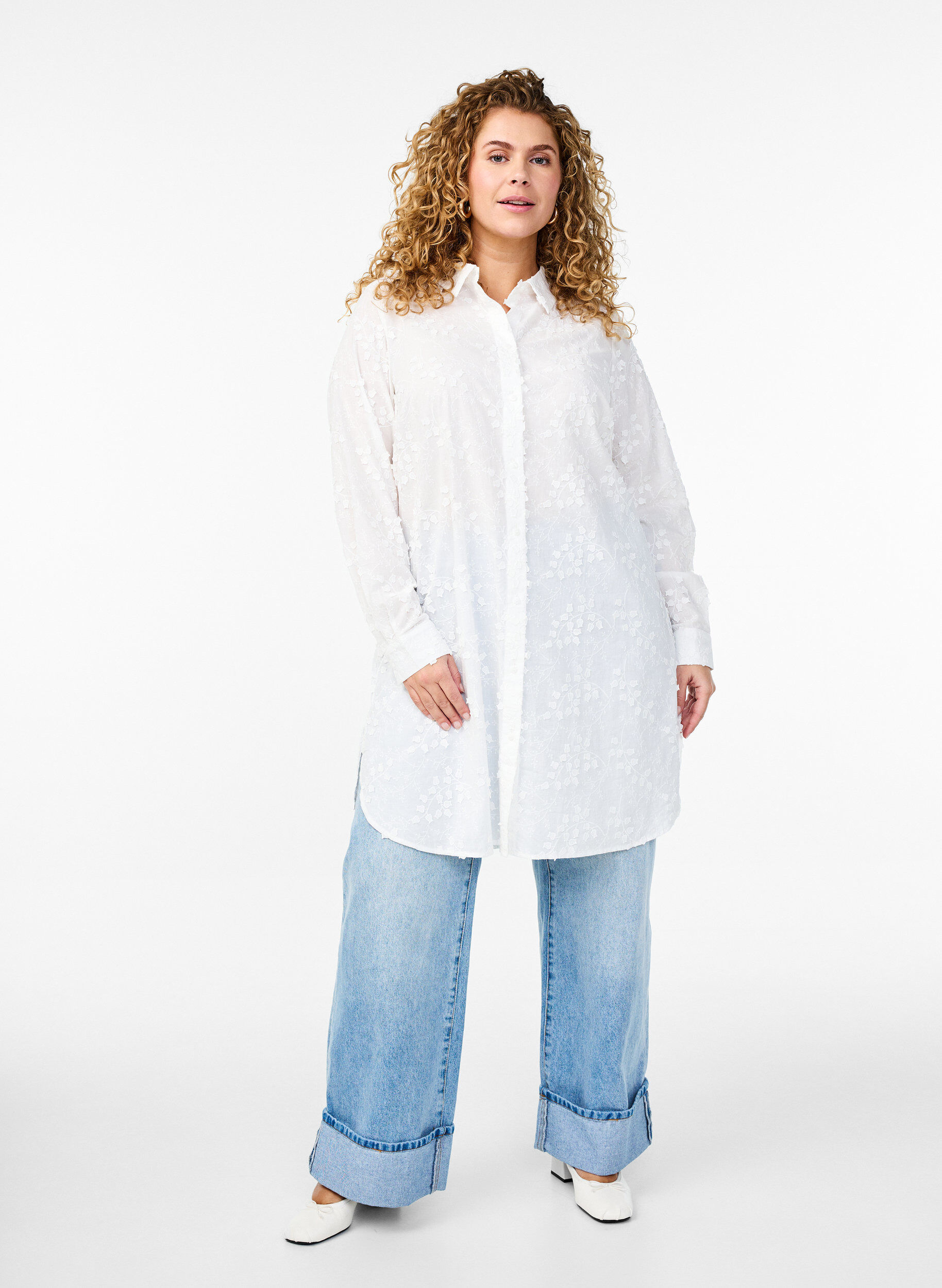 ZizziHemdblusenkleid mit gestickten Blumen, Wei&szlig;, Model image number 1