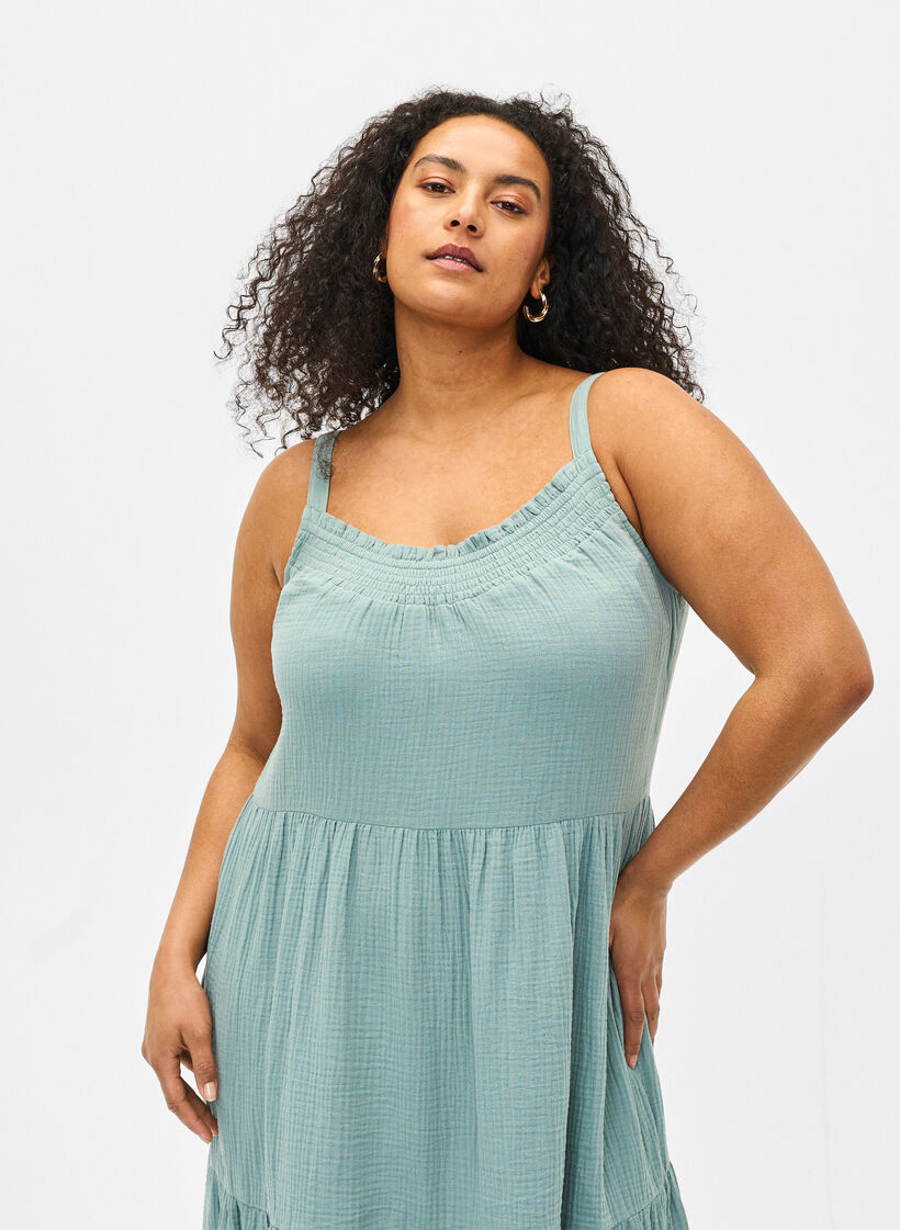 Schlichtes Trägerkleid aus Baumwolle, Chinois Green, Model image number 2