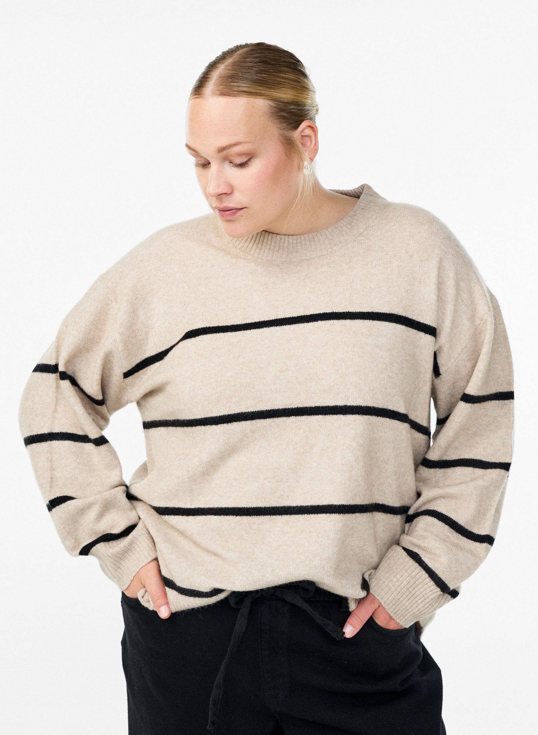 Gestreifter Pullover in lockerer Passform, Beige, Model