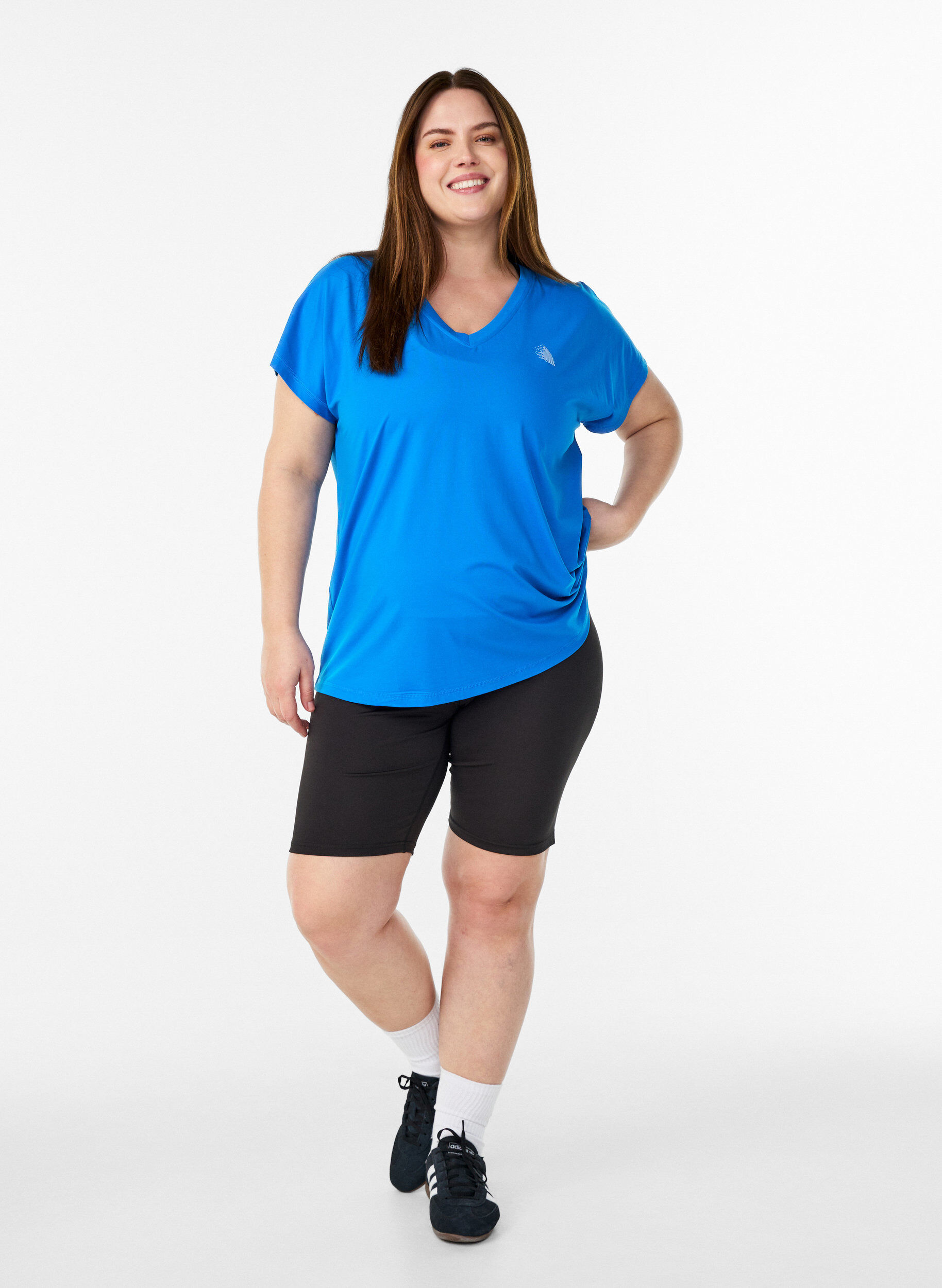 ZizziLockeres Trainings-T-Shirt mit V-Ausschnitt, Blau, Model image number 1