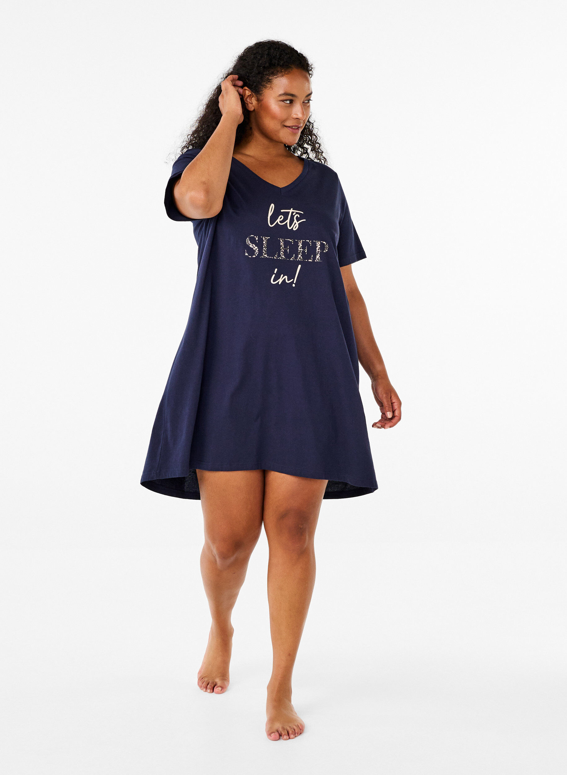 ZizziNachthemd aus Bio-Baumwolle mit V-Ausschnitt, Blau, Model image number 1