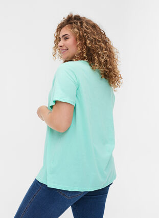 T-Shirt aus Baumwolle mit V-Ausschnitt und Aufdruck, Cabbage, Model image number 1