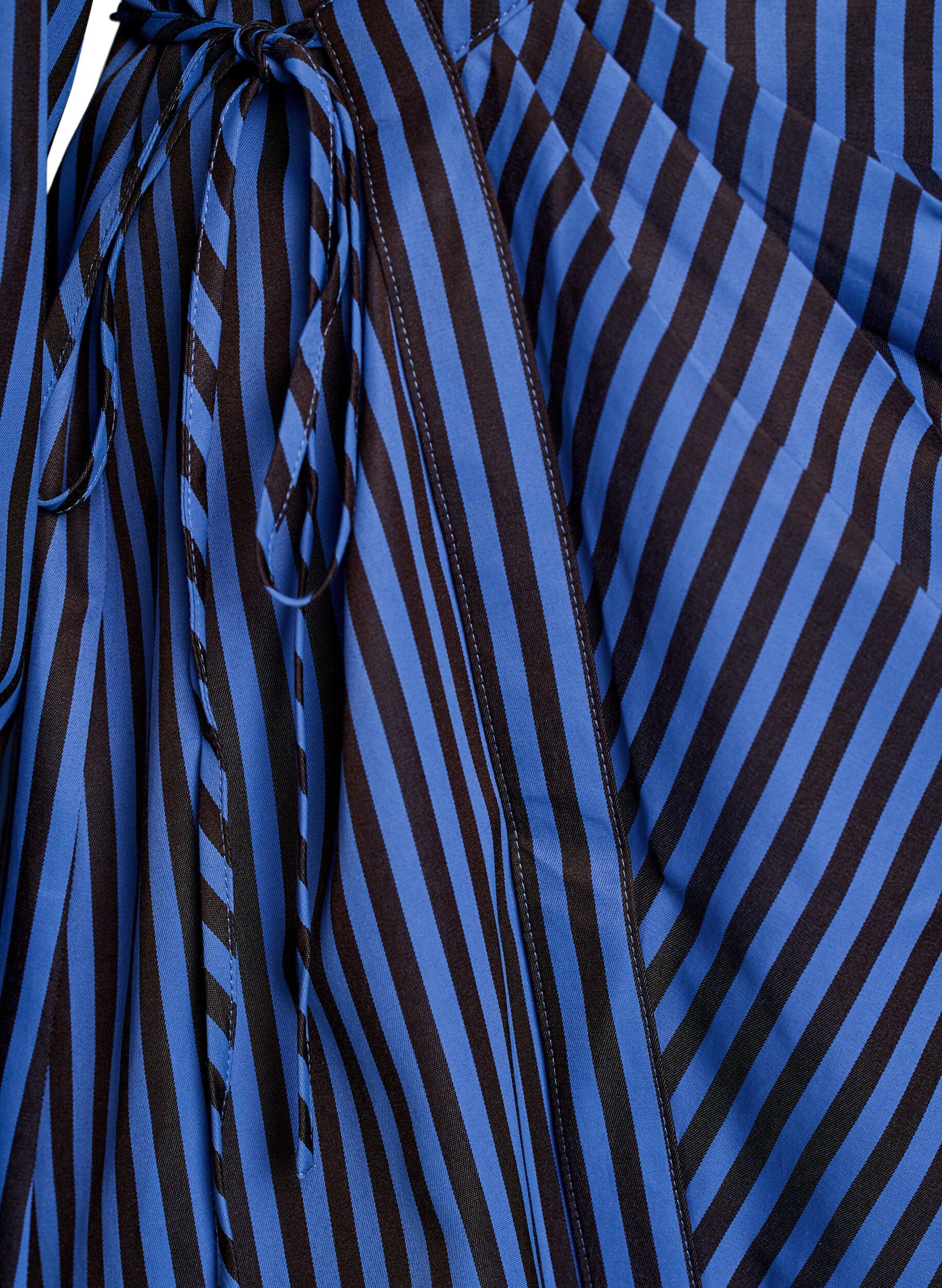 ZizziGestreifte Bluse mit Wickeloptik und Bindeg&uuml;rtel, Blau, Packshot image number 3