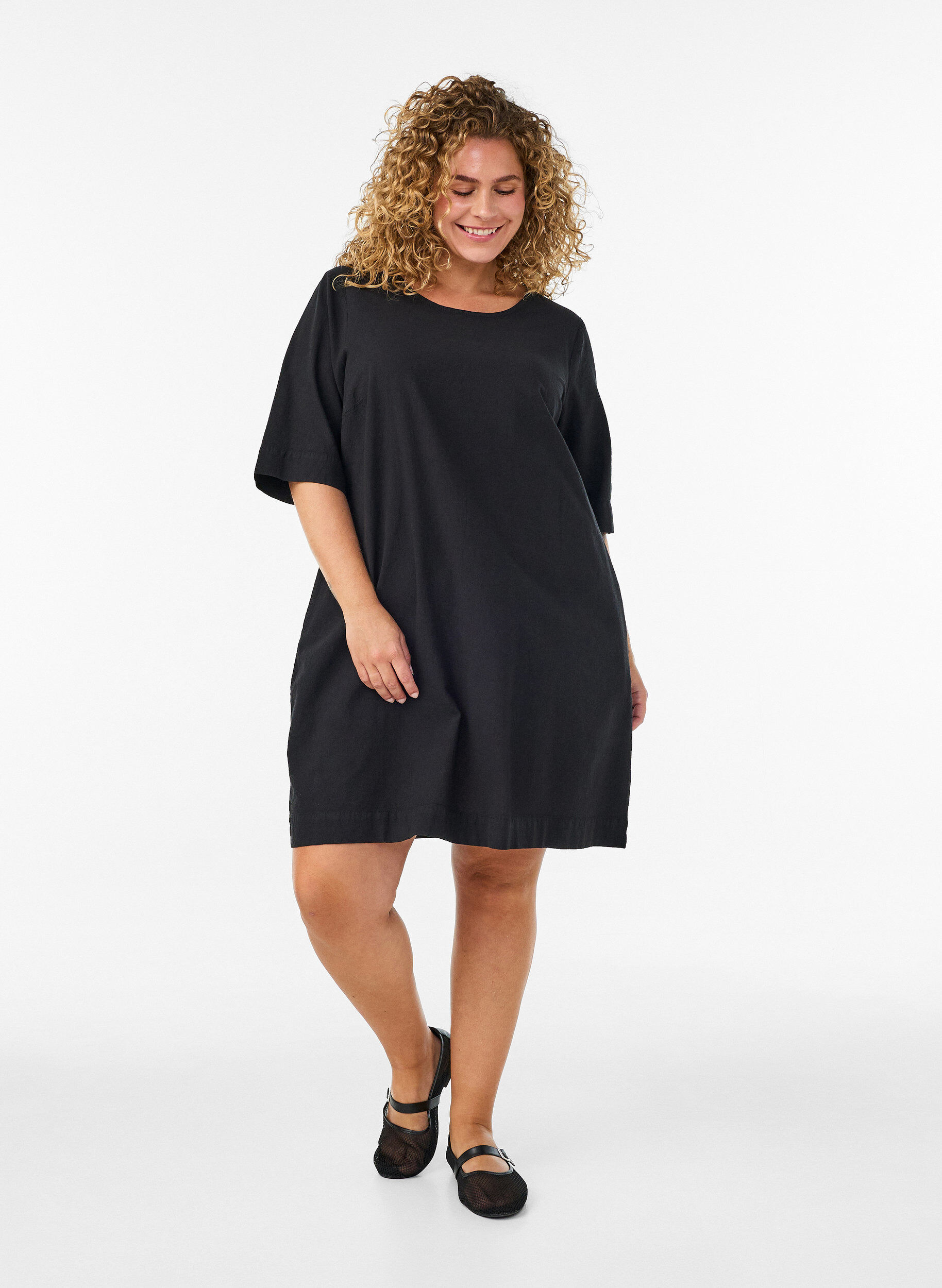 ZizziKleid aus Baumwolle mit kurzen &Auml;rmeln und Taschen, Schwarz, Model image number 1