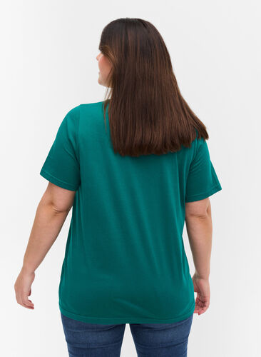 T-Shirt aus Bio-Baumwolle mit V-Ausschnitt, Teal Green, Model image number 1