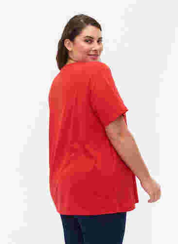 FLASH - T-Shirt mit V-Ausschnitt, High Risk Red, Model image number 1