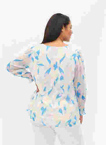 Geblümte Bluse mit langen Ärmeln und V-Ausschnitt, White/Pastel Leaf, Model image number 1