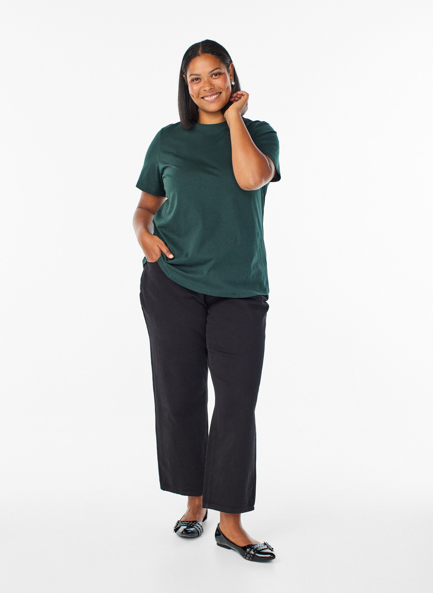 ZizziBasic-T-Shirt aus Baumwolle mit Rundhalsausschnitt, Gr&uuml;n, Model image number 1