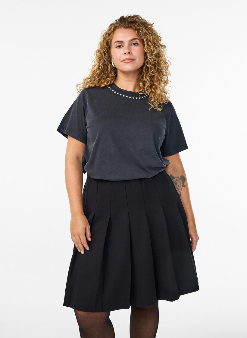 Kurzer Faltenrock mit elastischem Bund, Schwarz, Model image number 0