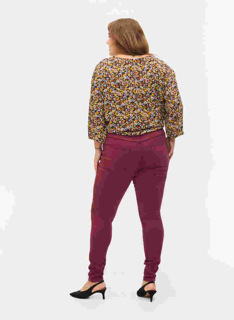 Super slim Amy Jeans mit hoher Taille, Port Royal, Model image number 1