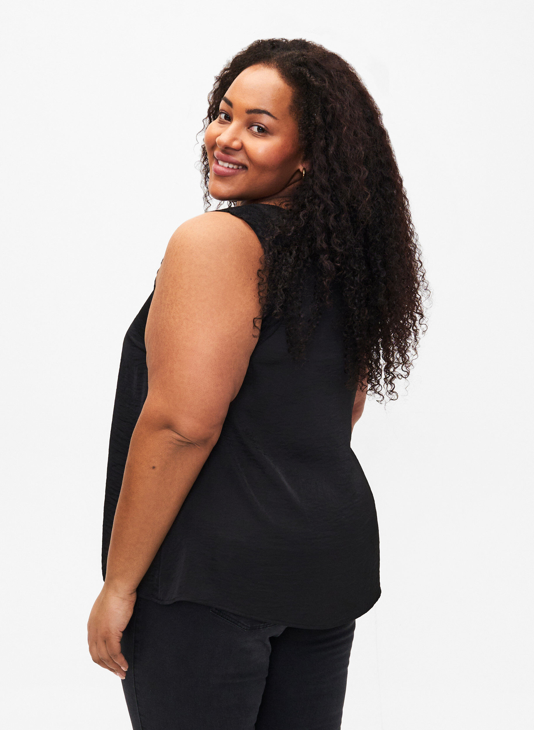 ZizziOberteil mit Spitze und Kreuzdetail, Black, Model image number 1