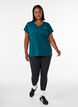 Lockeres Trainings-T-Shirt mit V-Ausschnitt, Gr&uuml;n, Model image number 1