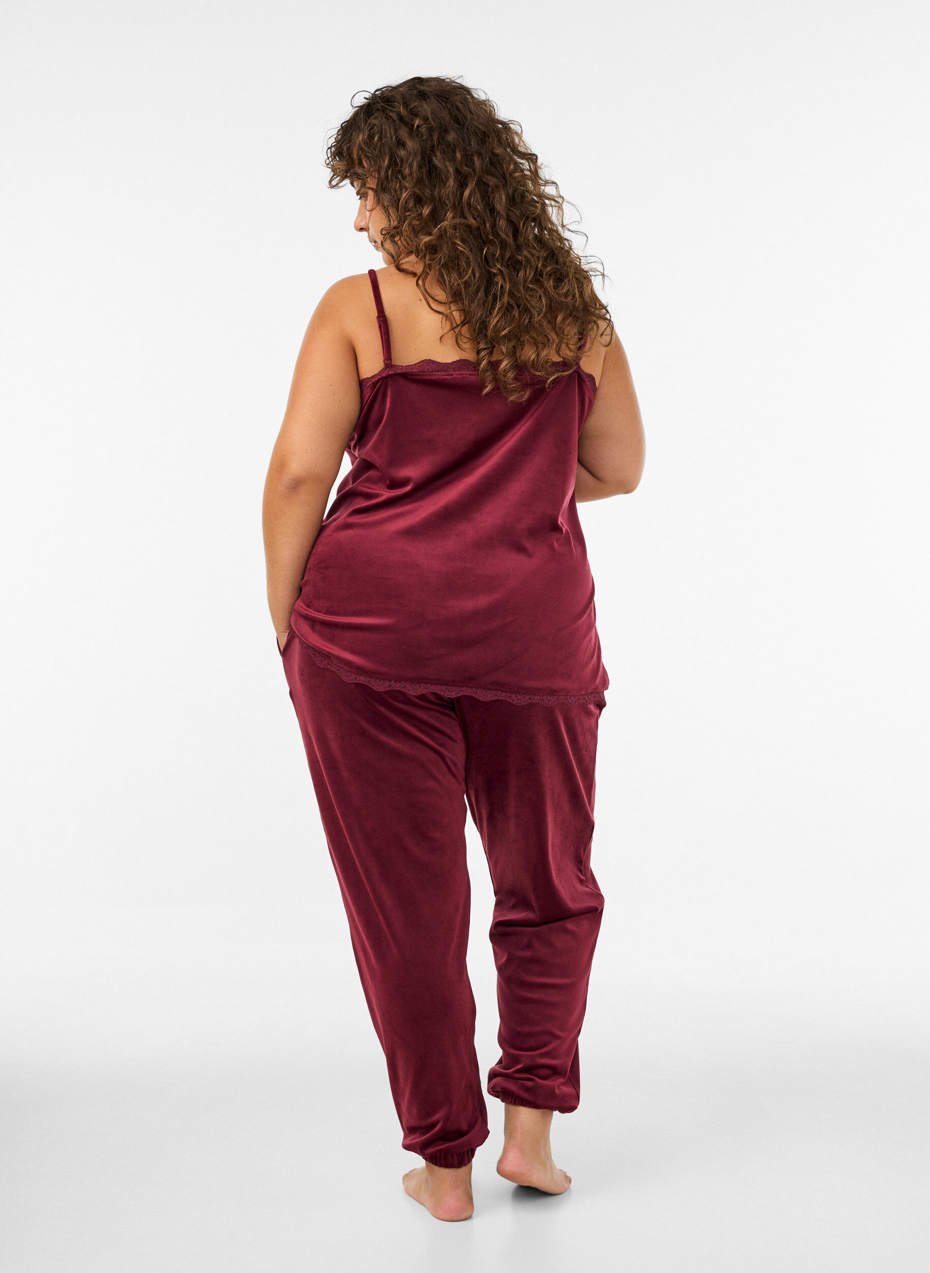 ZizziLockere Hose aus Velours, Rot, Model image number 2