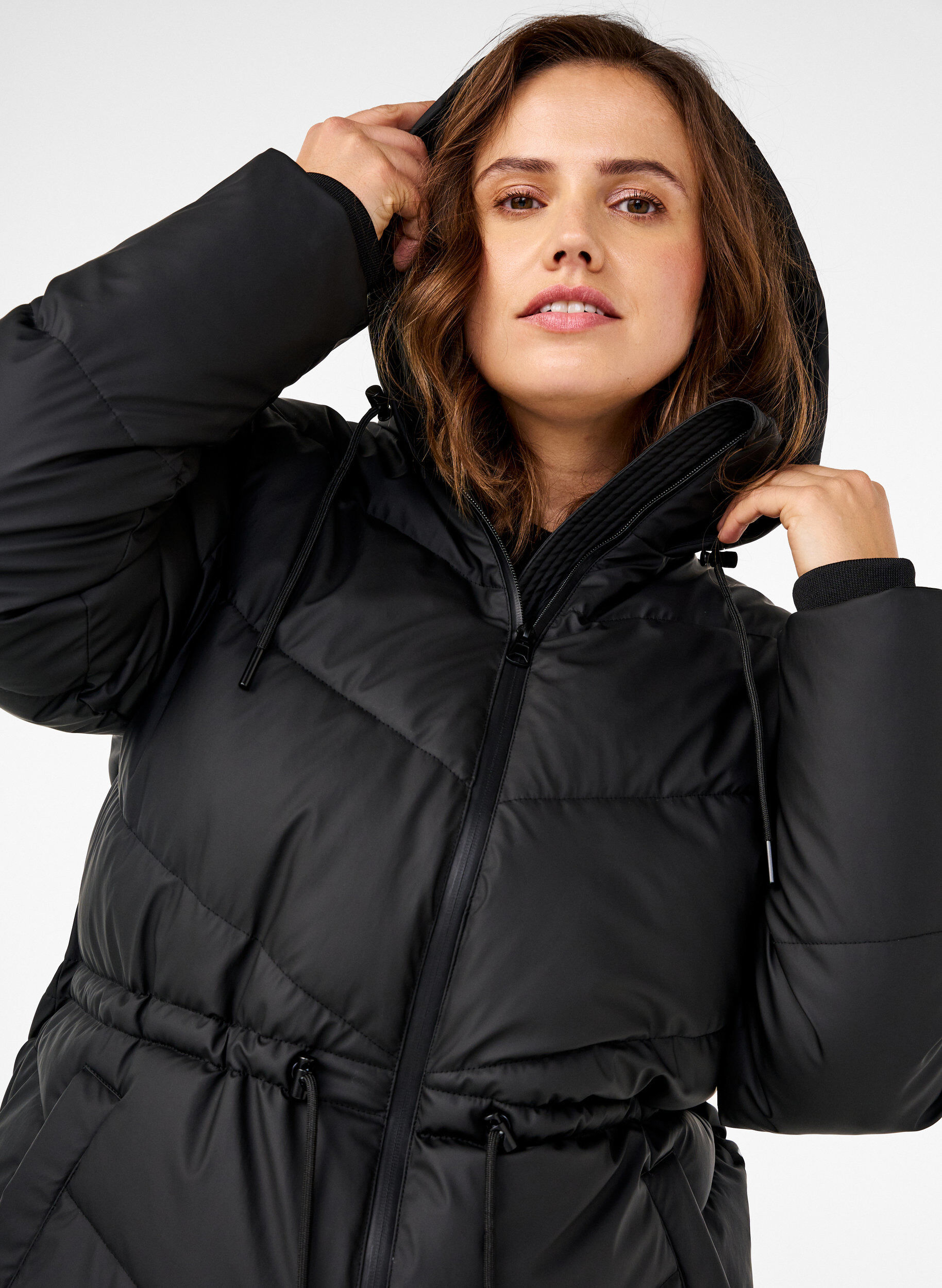 ZizziWasserabweisende Steckenjacke mit Kapuze, Schwarz, Model image number 2