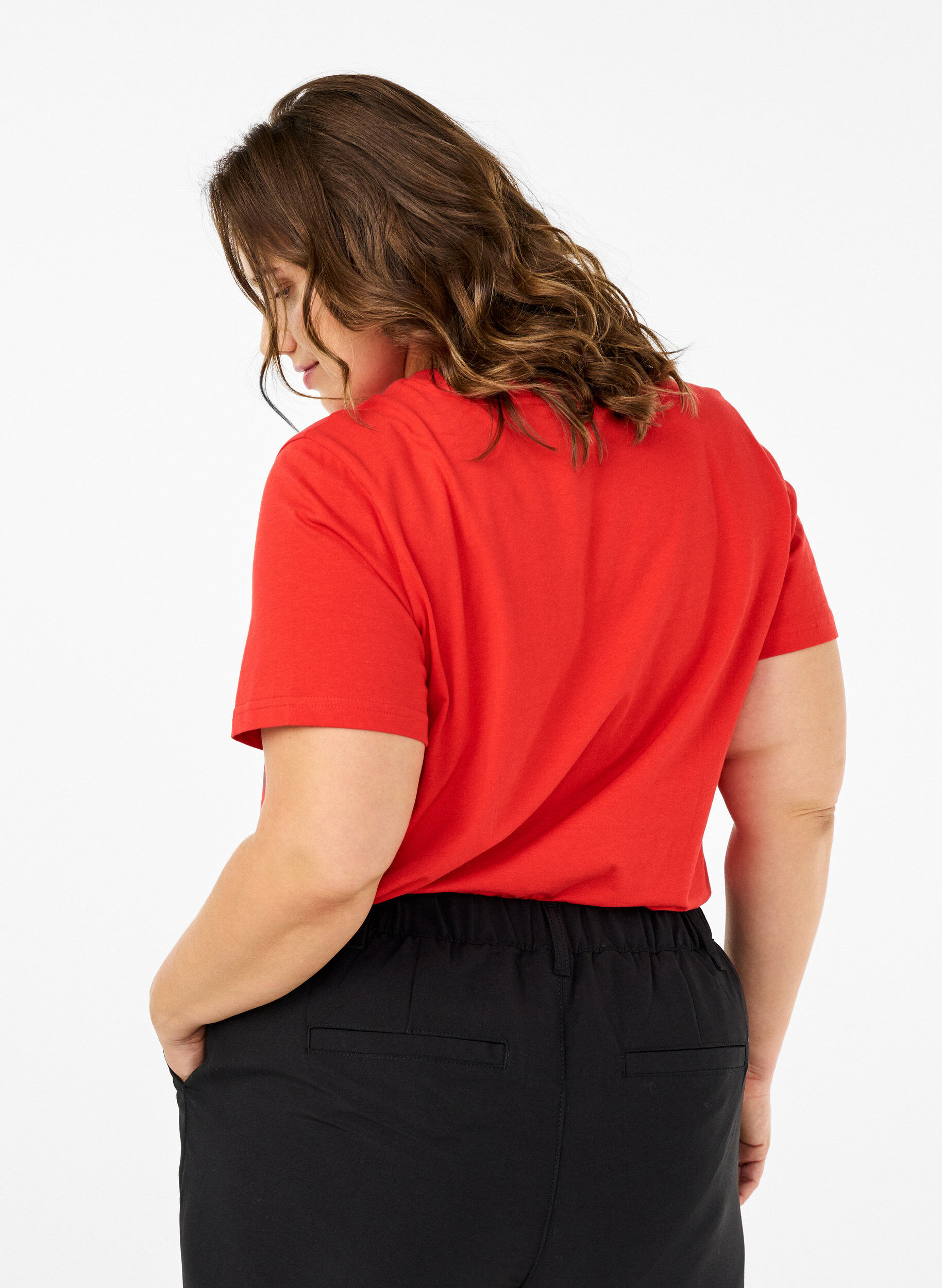 ZizziBasic-T-Shirt aus Baumwolle mit Rundhalsausschnitt, Rot, Model image number 2