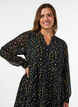 Kleid mit Allover-Muster und einer Volantlage, Schwarz, Model image number 2