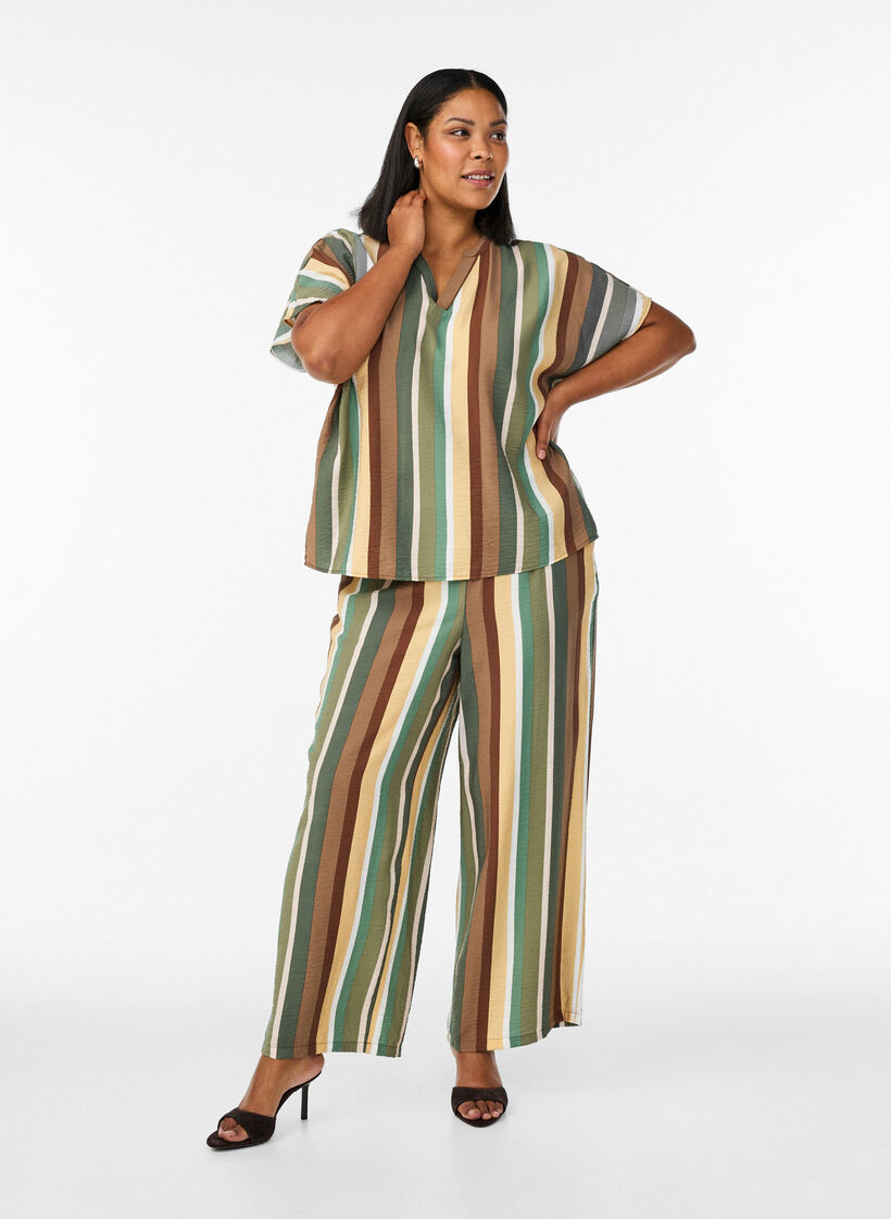 Gestreifte Viskose-Bluse mit kurzen &Auml;rmeln, Braun, Model image number 1