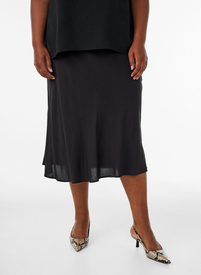 Viskoserock mit elastischem Bund, Schwarz, Model image number 0