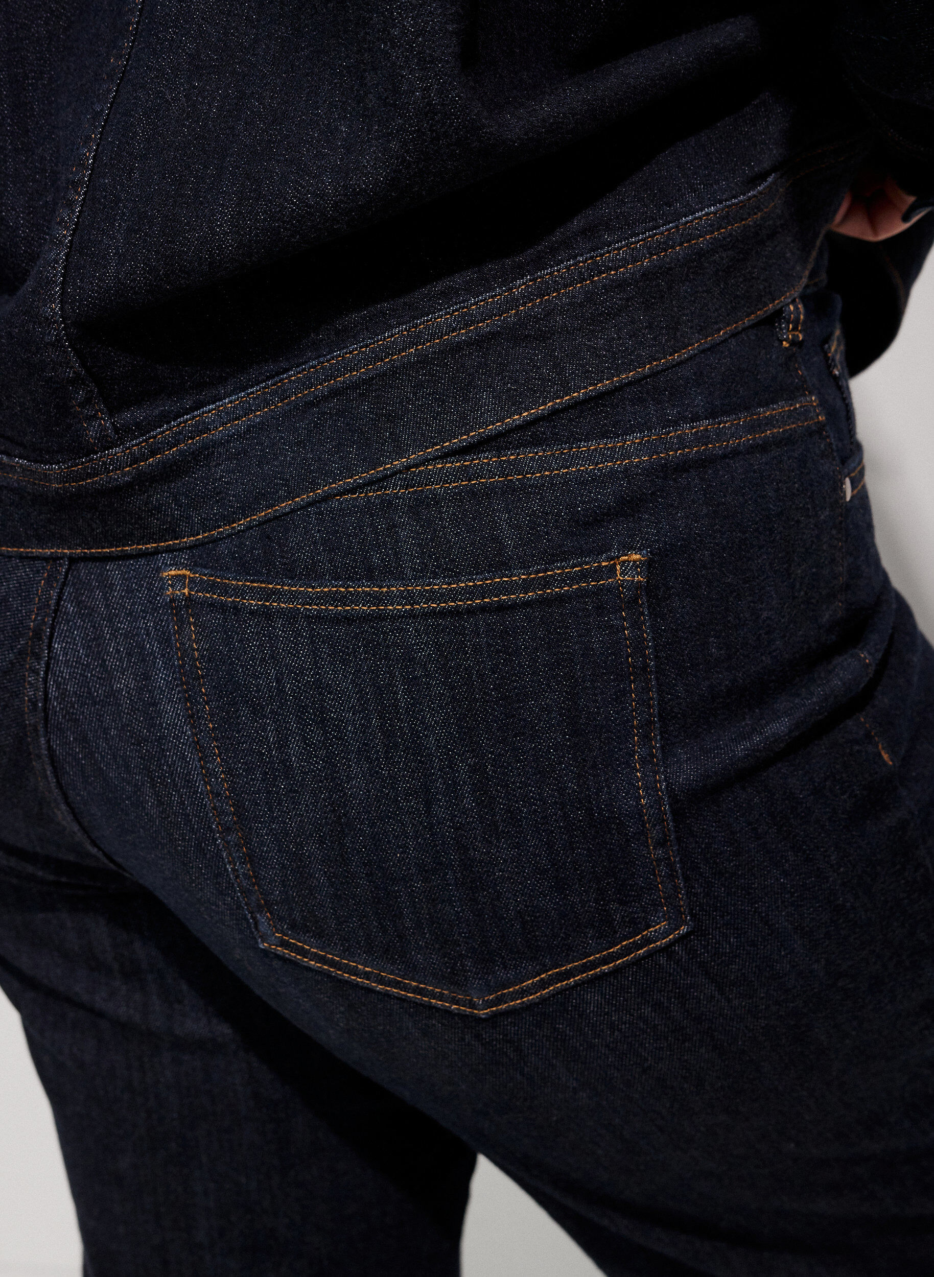 ZizziStraight Fit Kiana Jeans mit hoher Taille, Blau, Model image number 3