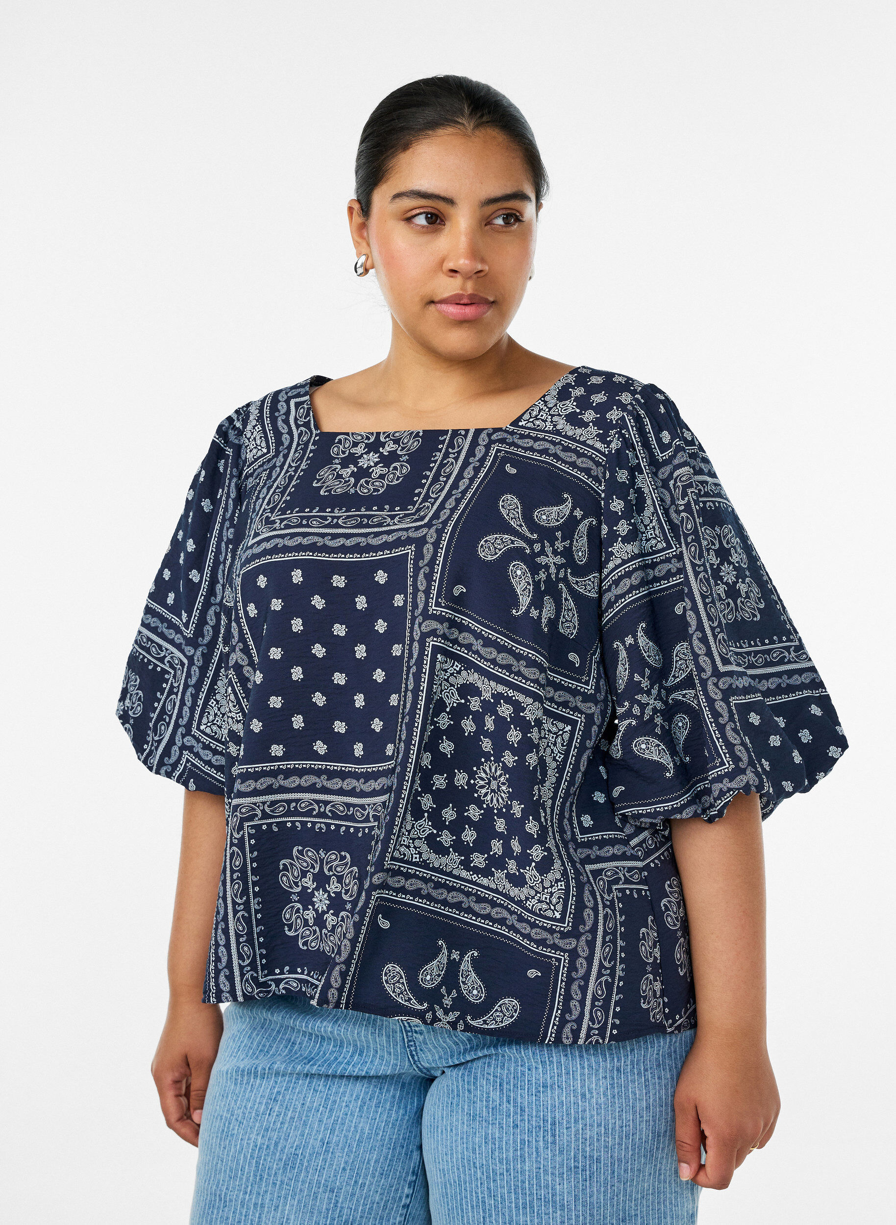 ZizziBluse aus Viskose mit Paisleymuster und Ballon&auml;rmeln, Blau, Model image number 0