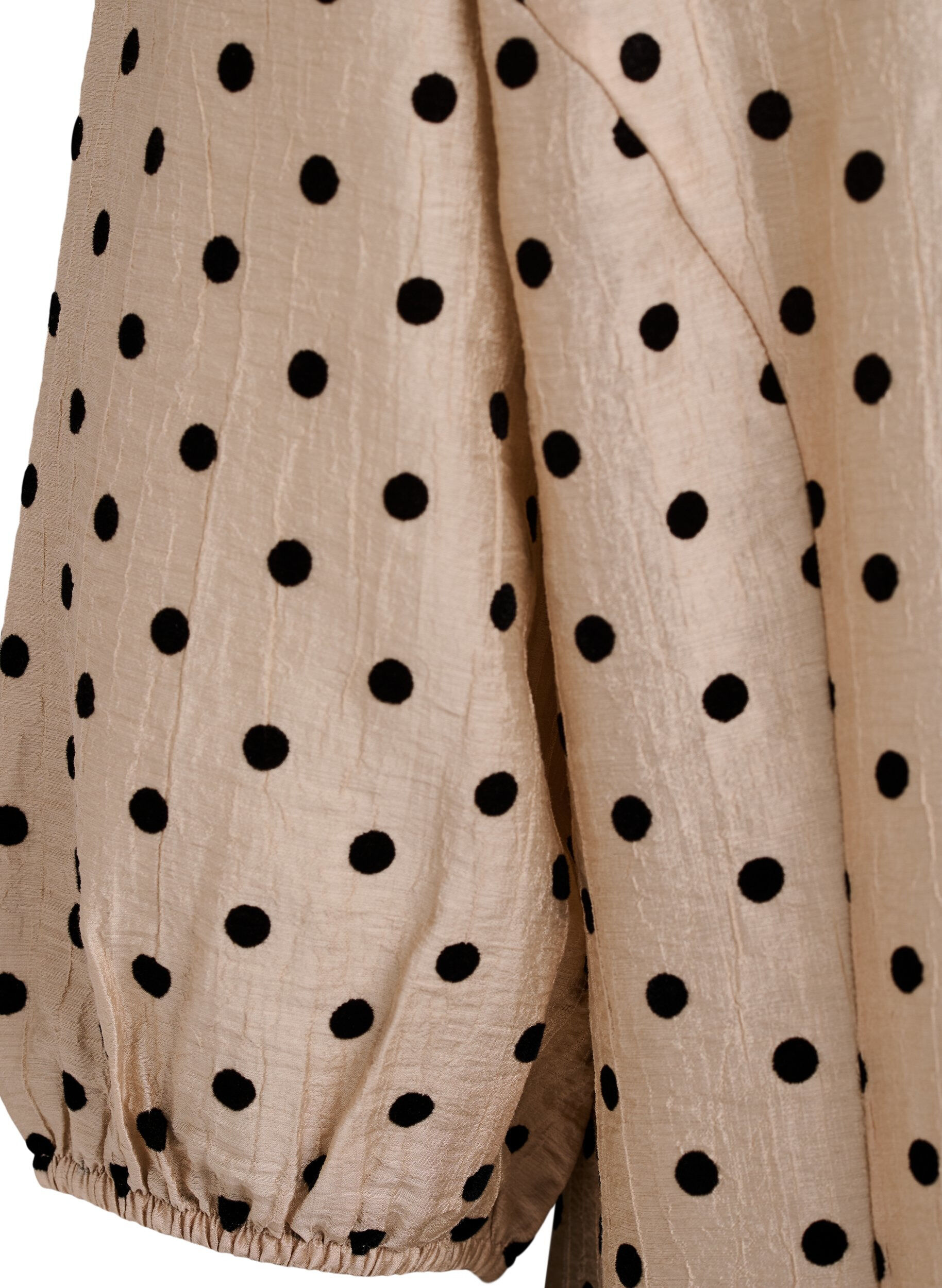 ZizziMidi-Hemdkleid mit Punkten und 3/4-&Auml;rmeln, Beige, Packshot image number 3