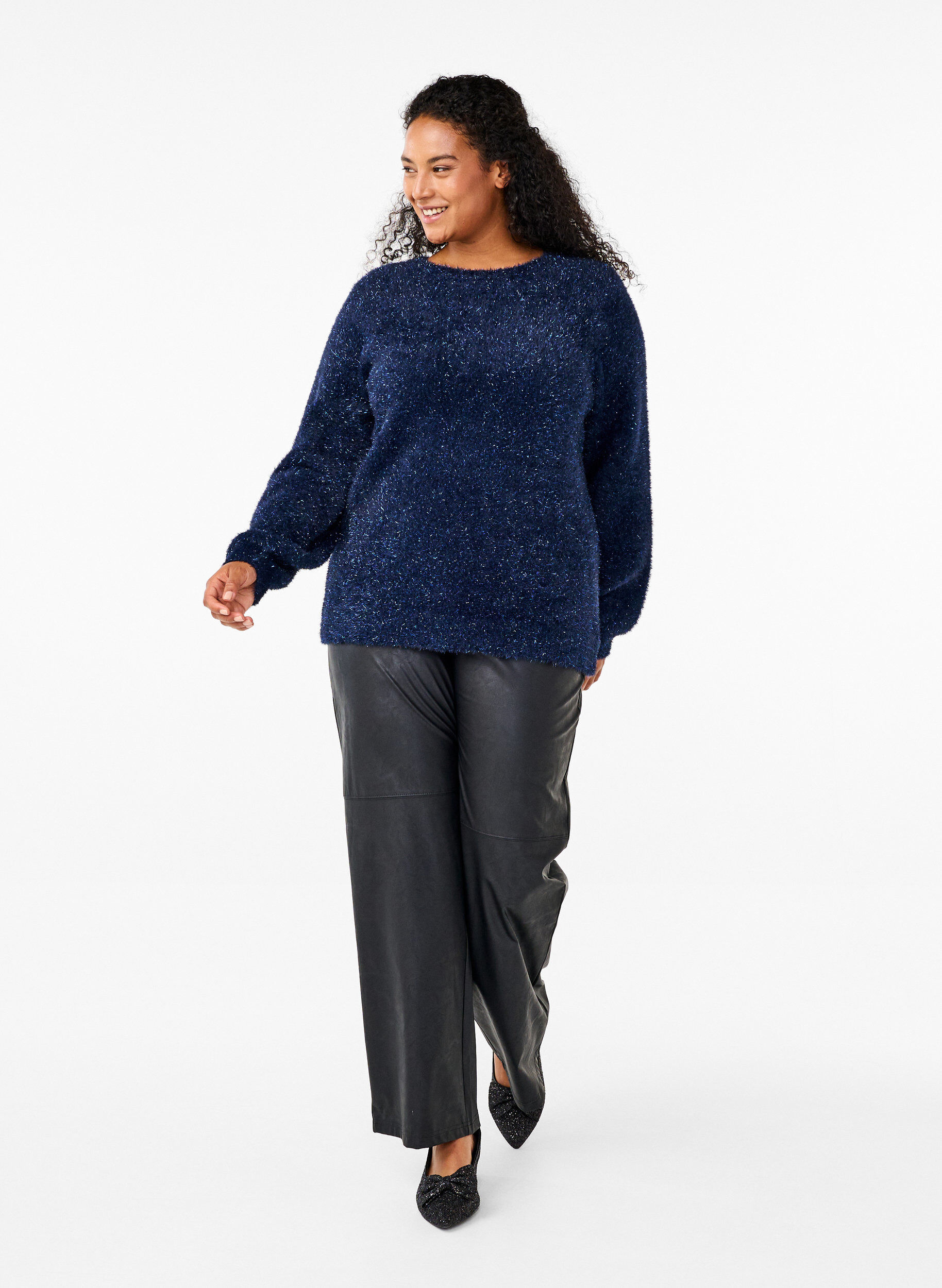 Zizzi Strickbluse mit Glitzerfaden, Blau, Model image number 1