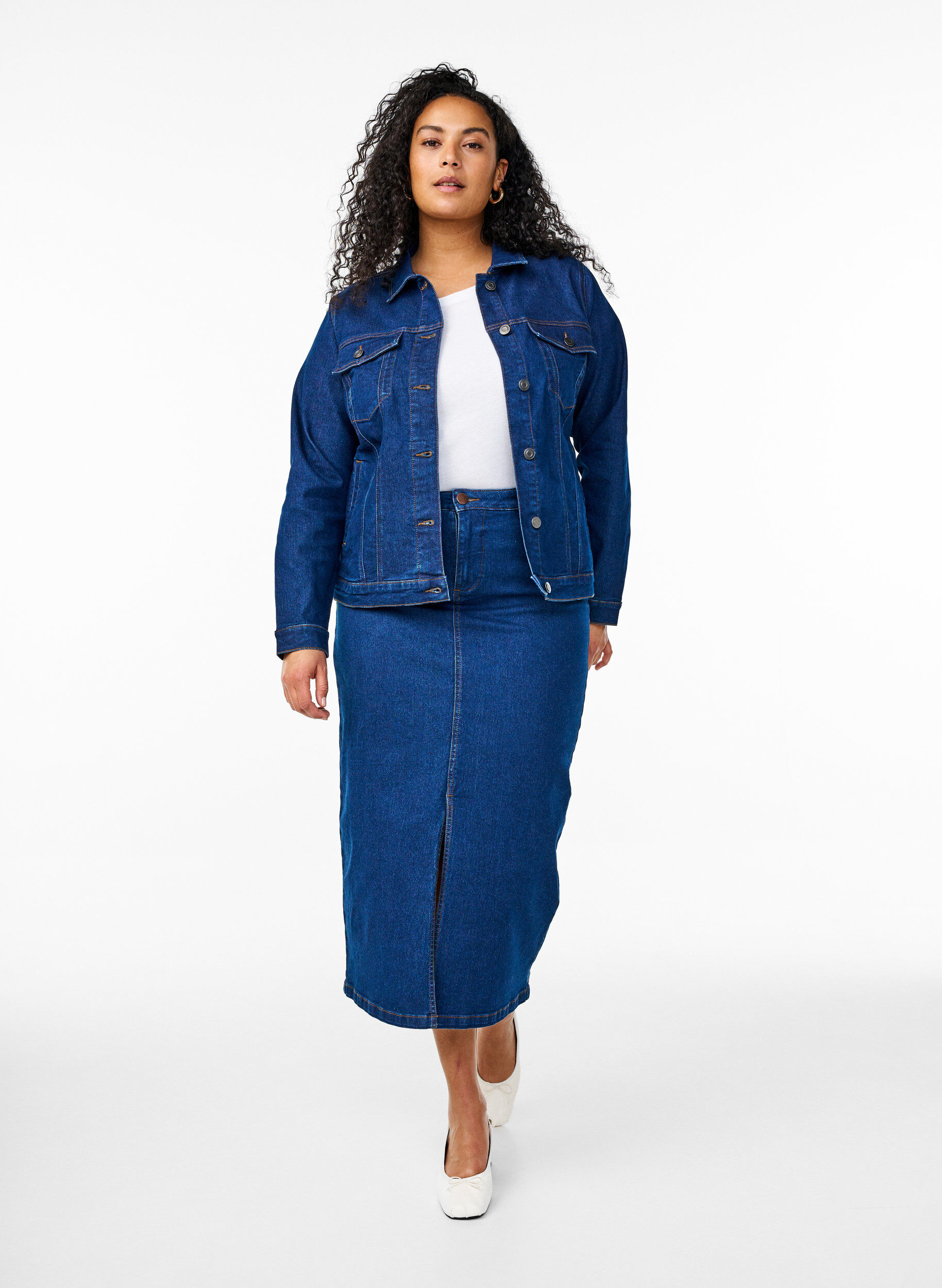 ZizziFLASH - Denim-Jacke aus elastischer Baumwollmischung, Blau, Model image number 1
