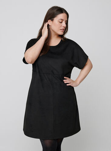 Kurzarm Kleid aus Kunstwildleder, Black, Model image number 0