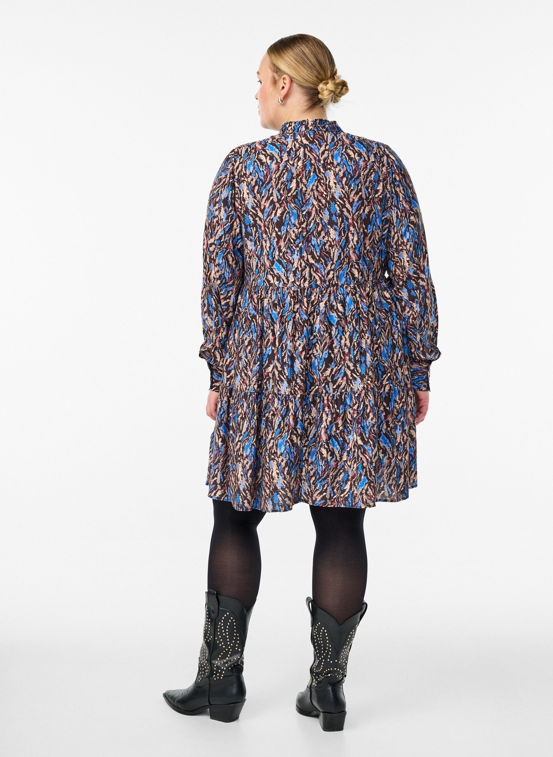 ZizziA-Linien-Kleid mit R&uuml;schenkragen, Blau, Model image number 2