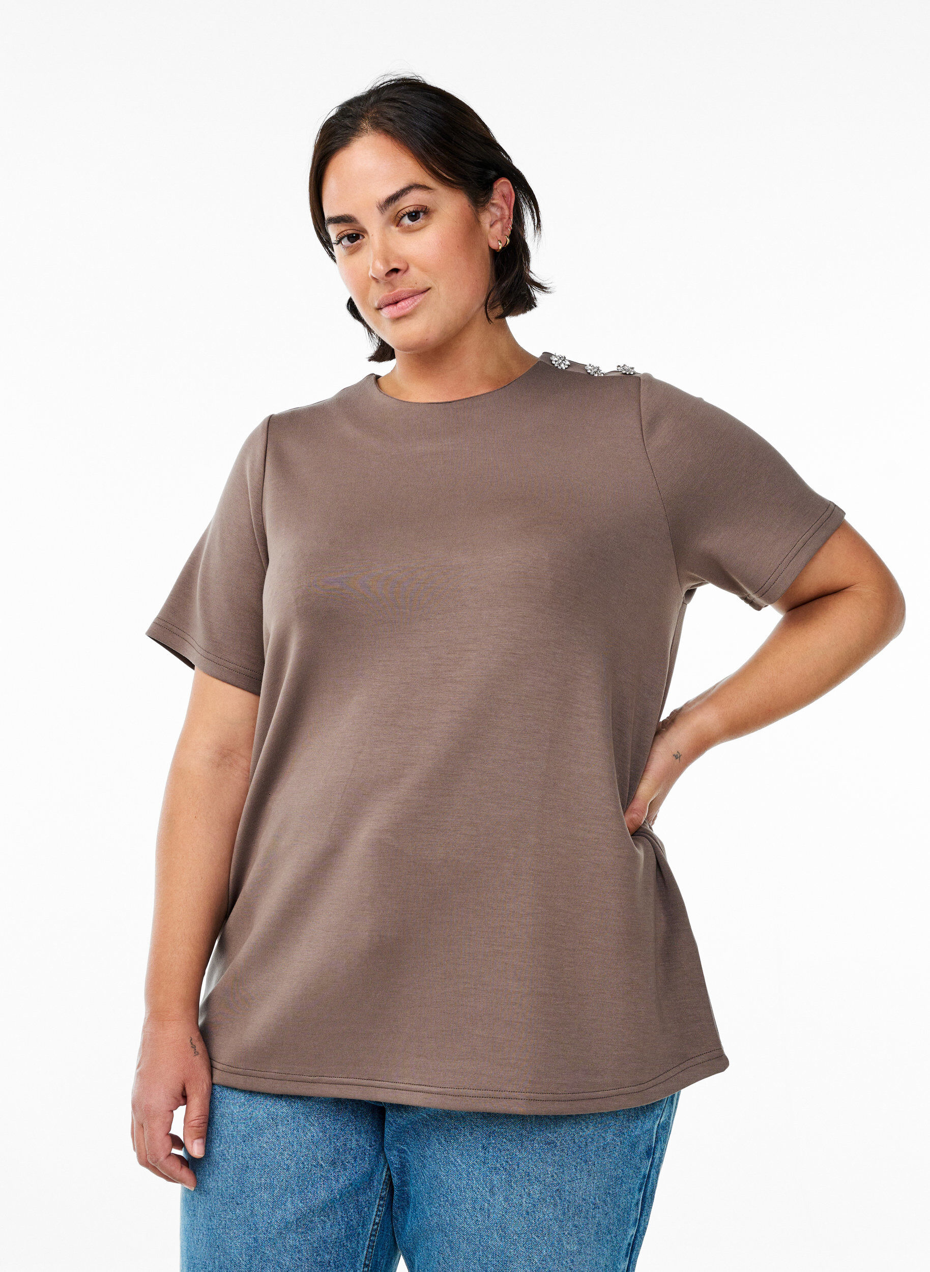 Kurz&auml;rmelige Bluse mit Knopfdetail, Braun, Model