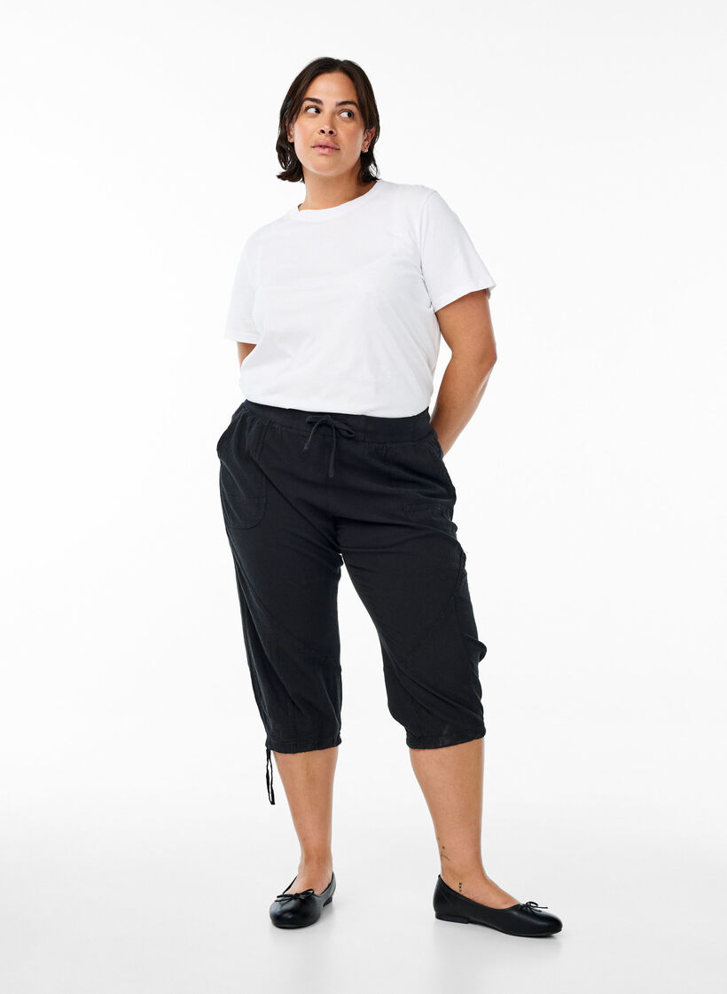 Capri-Hose aus Baumwolle, Schwarz, Model image number 0