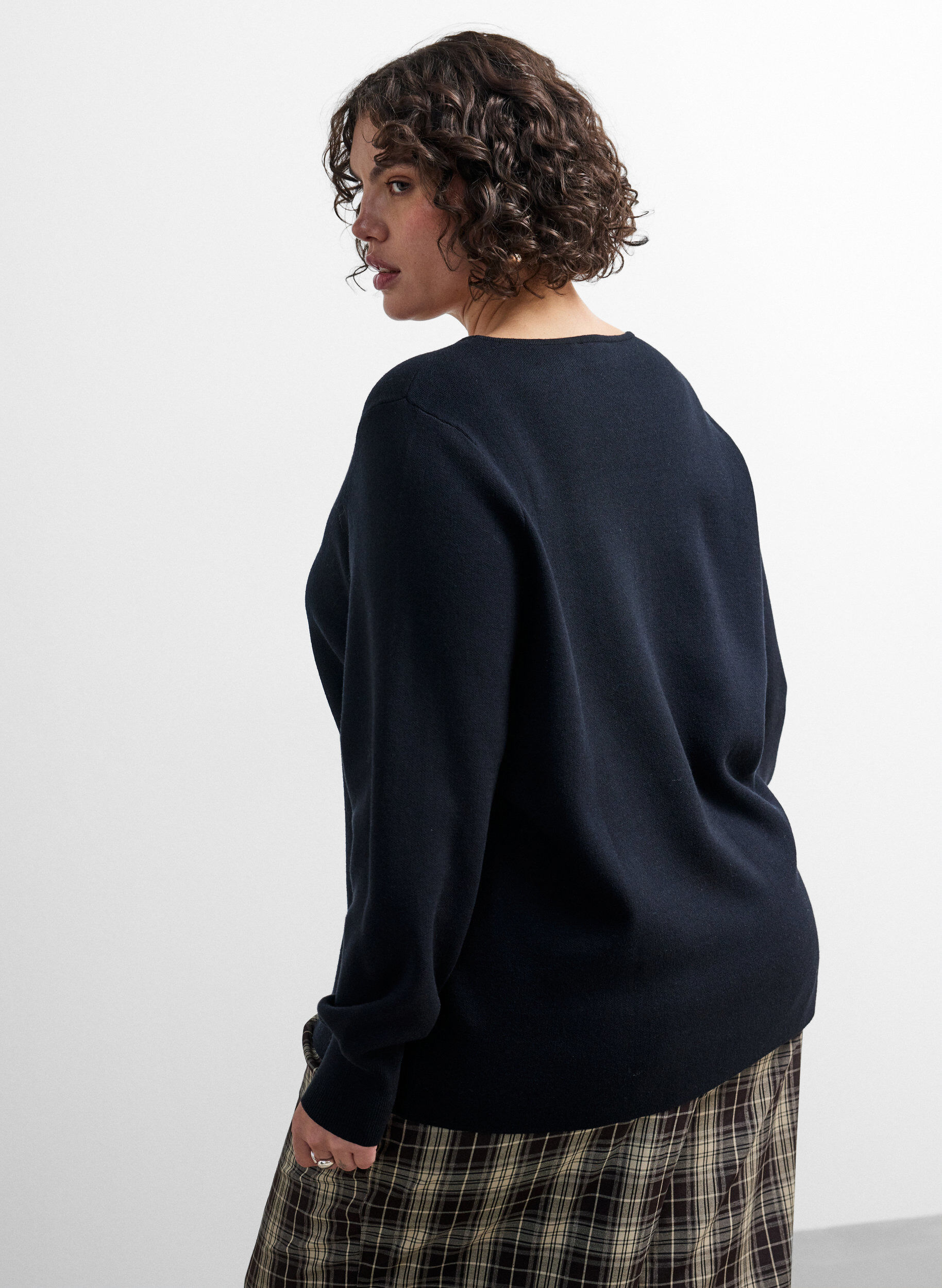 ZizziStrickjacke mit 2-Wege-Rei&szlig;verschluss, Schwarz, Model image number 2