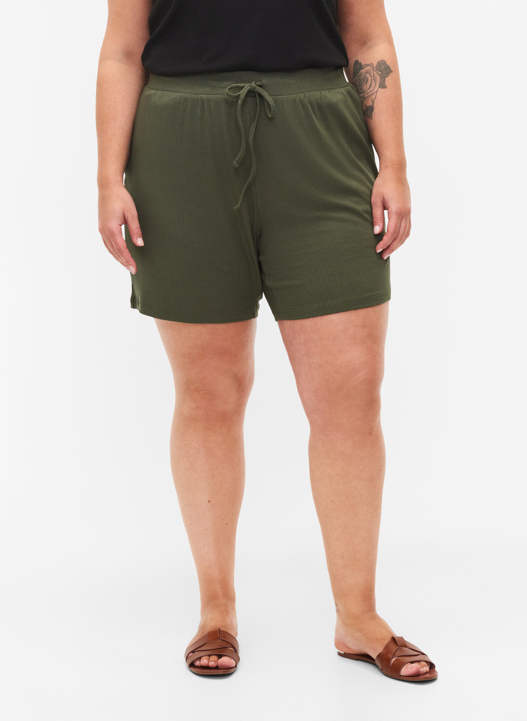 ZizziLockere Shorts aus Viskose mit Ripp, Thyme, Model image number 2